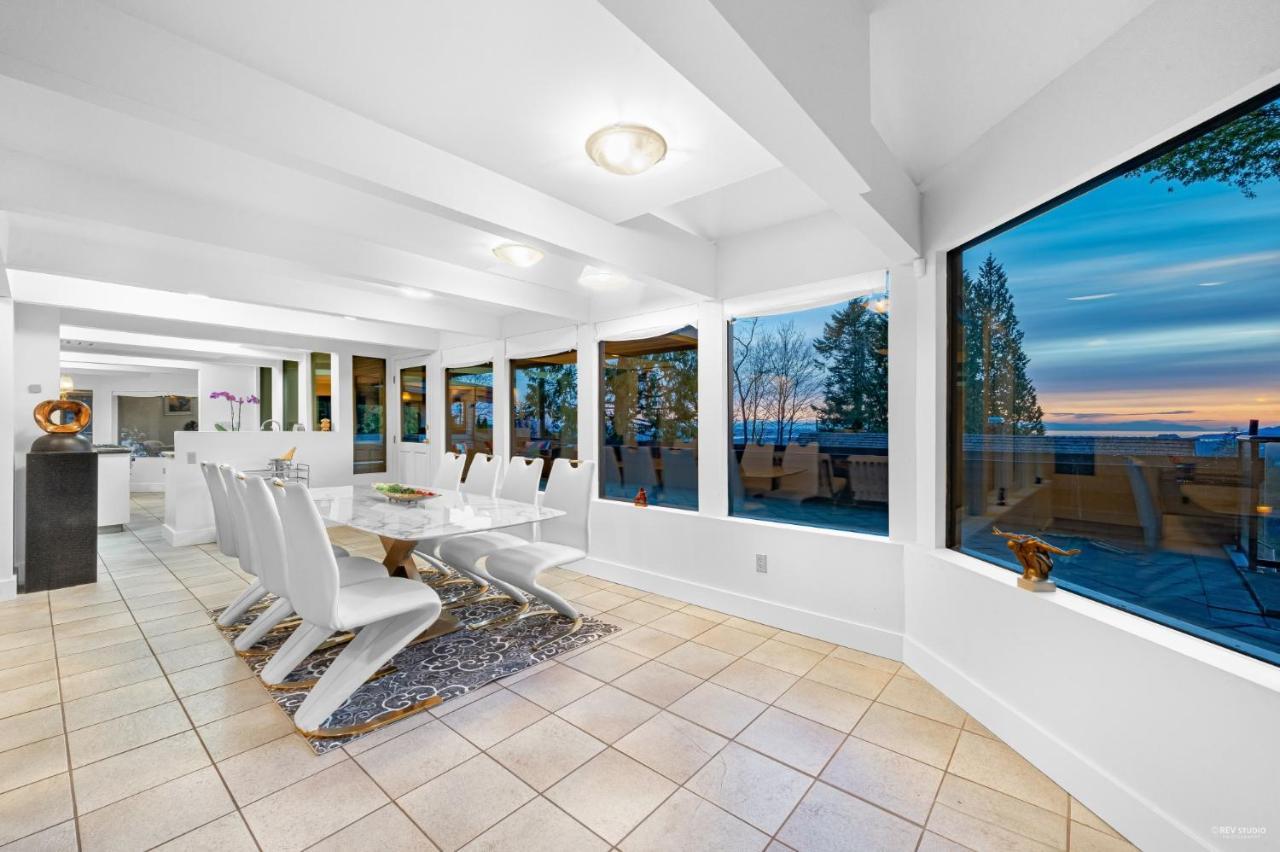 Seymour Private Bedroom, Ensuite Bathroom With Shared Pool, Hot Tub With Views North Vancouver Exteriér fotografie