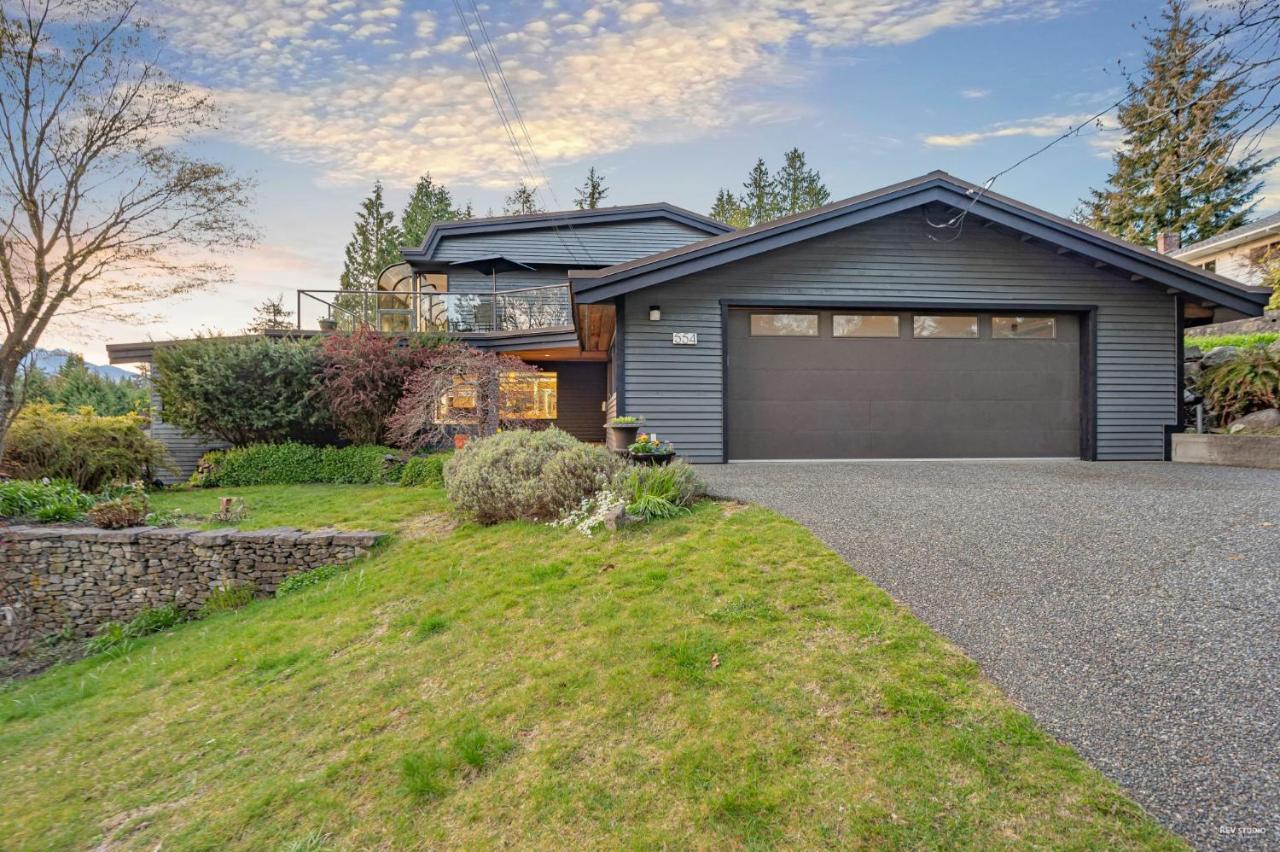 Seymour Private Bedroom, Ensuite Bathroom With Shared Pool, Hot Tub With Views North Vancouver Exteriér fotografie