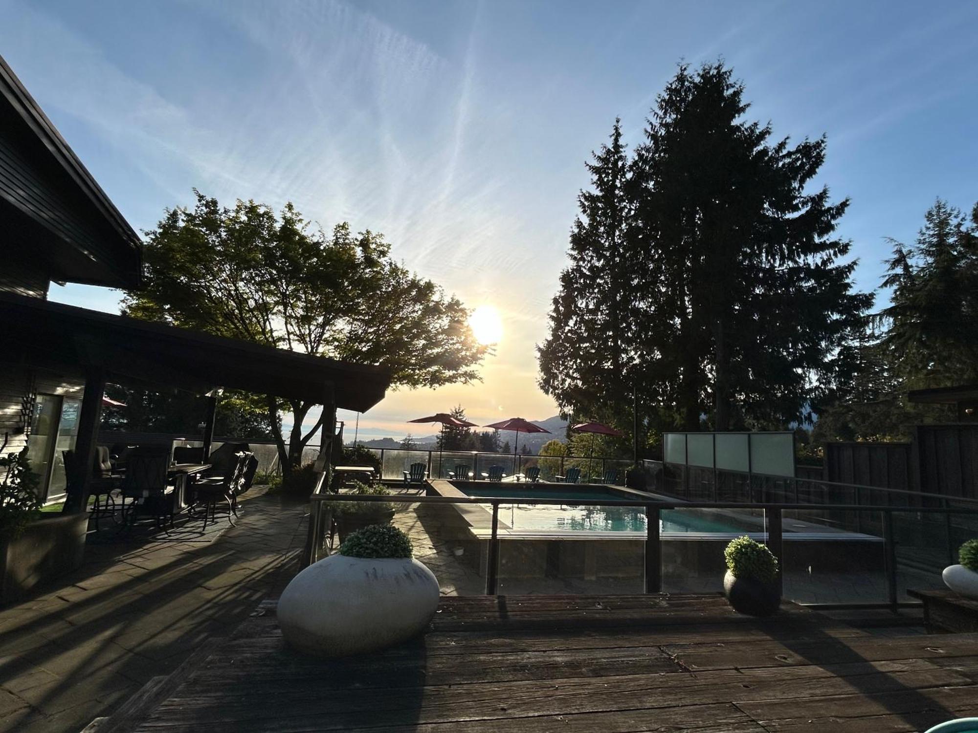 Seymour Private Bedroom, Ensuite Bathroom With Shared Pool, Hot Tub With Views North Vancouver Exteriér fotografie