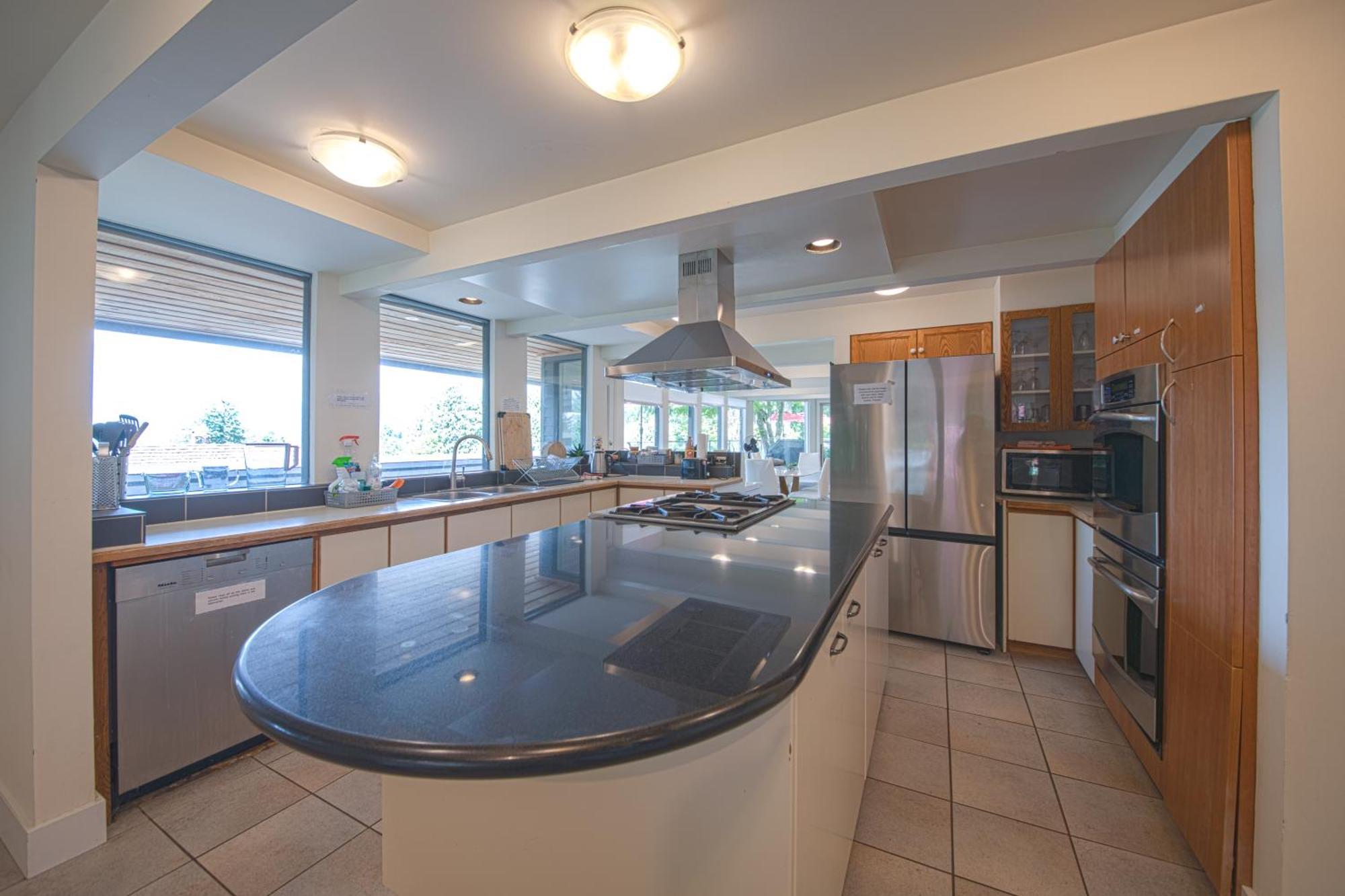 Seymour Private Bedroom, Ensuite Bathroom With Shared Pool, Hot Tub With Views North Vancouver Exteriér fotografie