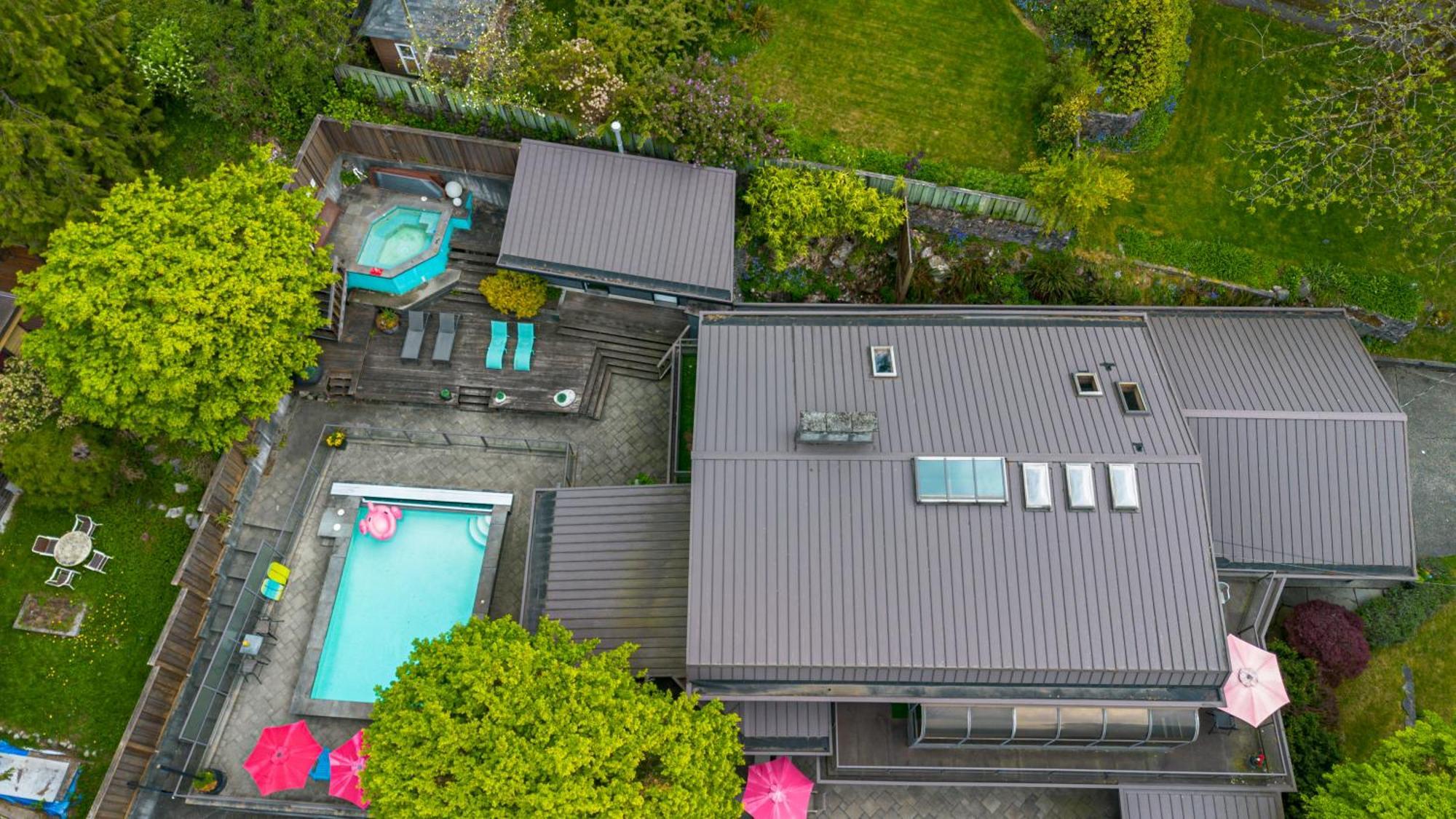 Seymour Private Bedroom, Ensuite Bathroom With Shared Pool, Hot Tub With Views North Vancouver Exteriér fotografie